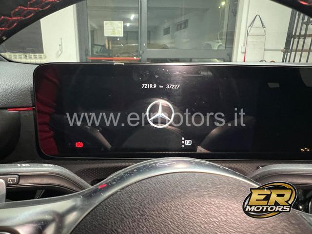 MERCEDES-BENZ A 180 d Automatic AMG Line Premium - Unipro