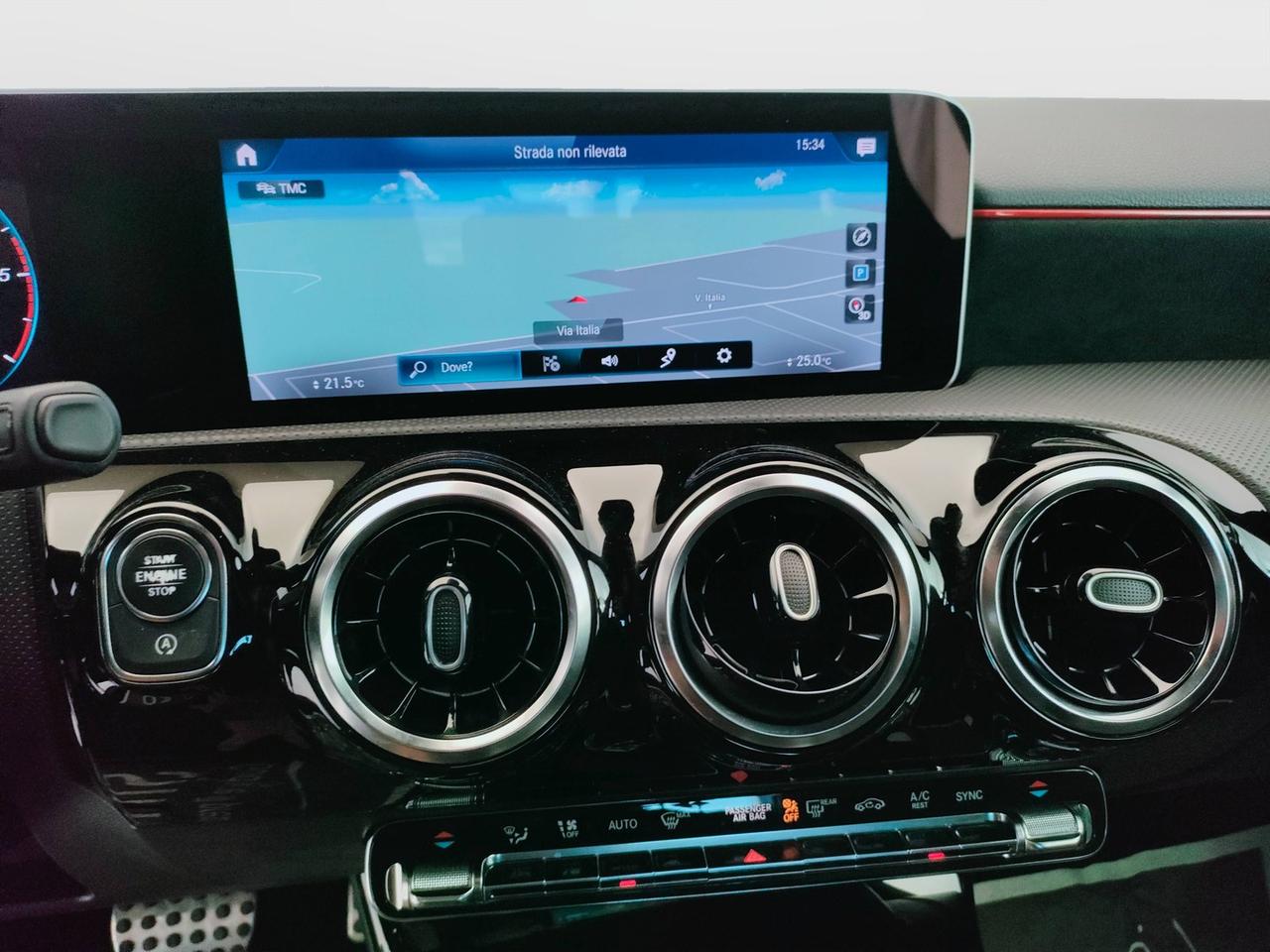 Mercedes-Benz Classe A - W177 2018 - A 180 d Premium auto