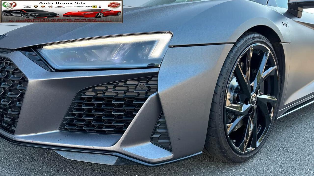 Audi R8 Spyder V10 RWD S tronic performance