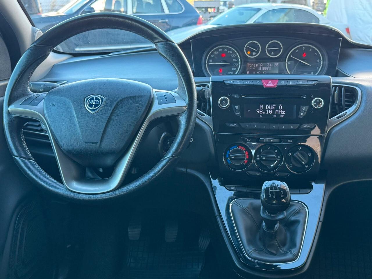 Lancia Ypsilon 0.9 TwinAir 85 CV 5 porte Metano Ecochic Gold