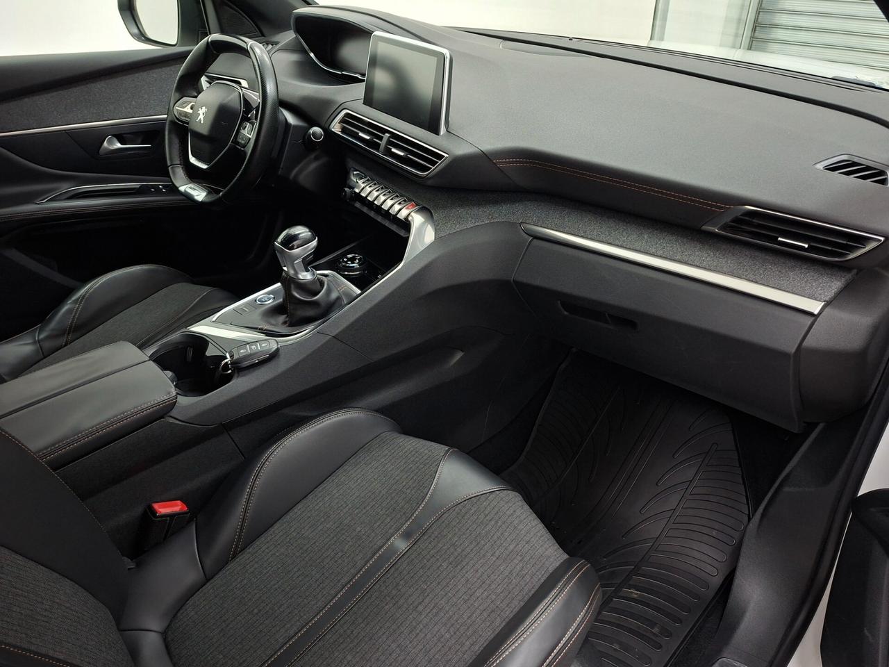 Peugeot 3008 GT Line 1.6 BlueHDi 120cv