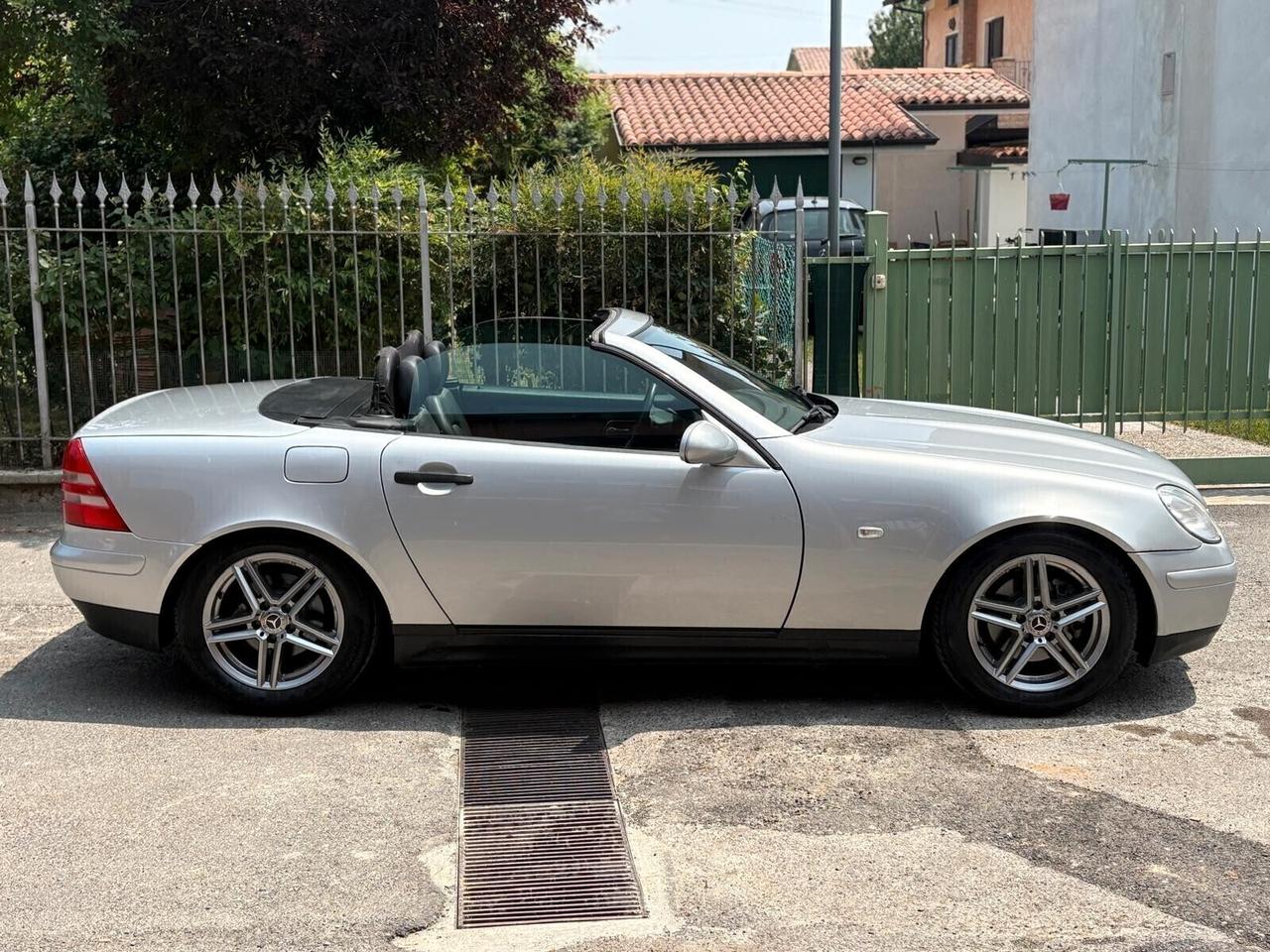 Mercedes-benz SLK 200 cat