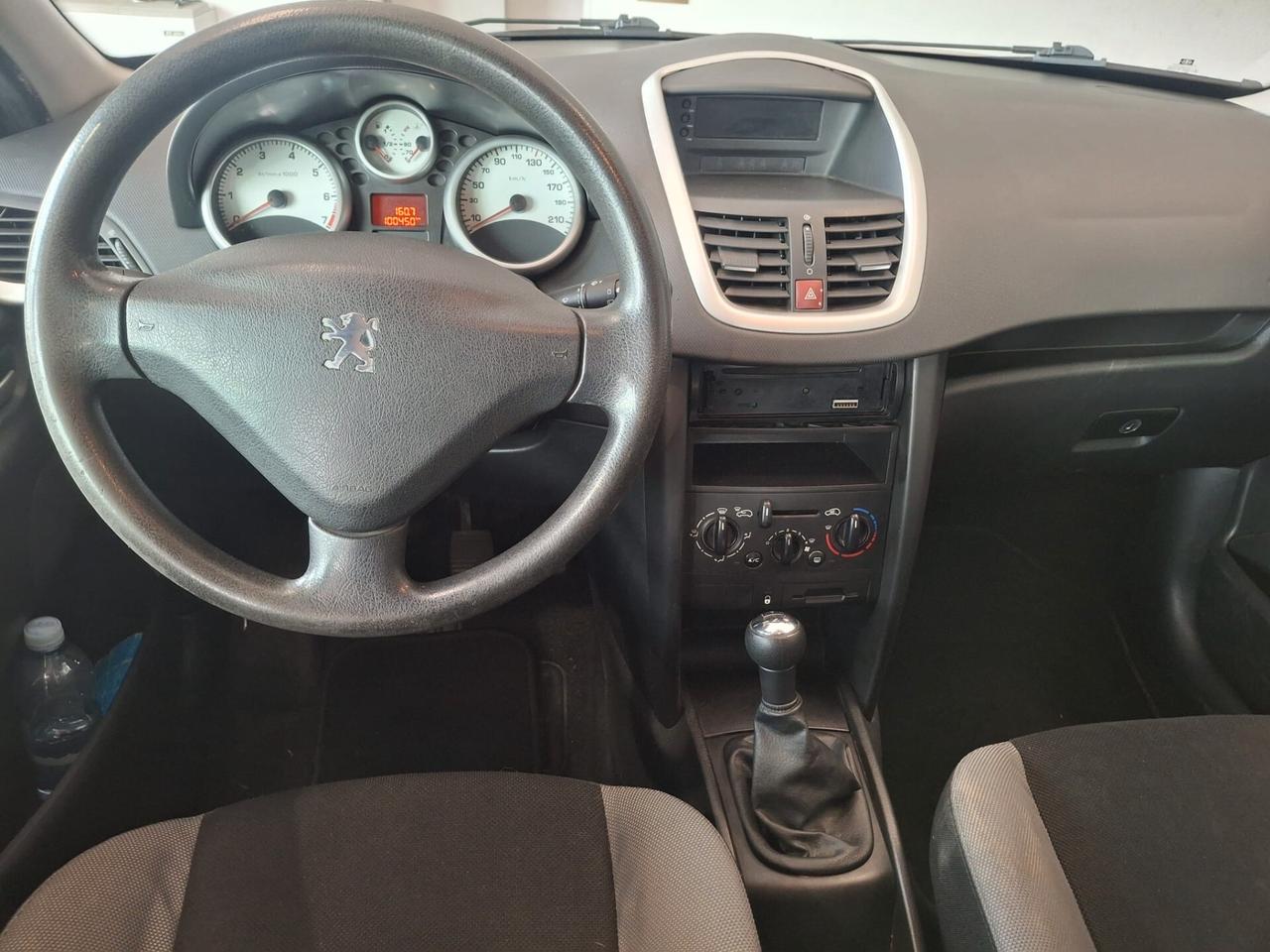 Peugeot 207 *5p 1.4 8v One-Line*NEOPATENTATI