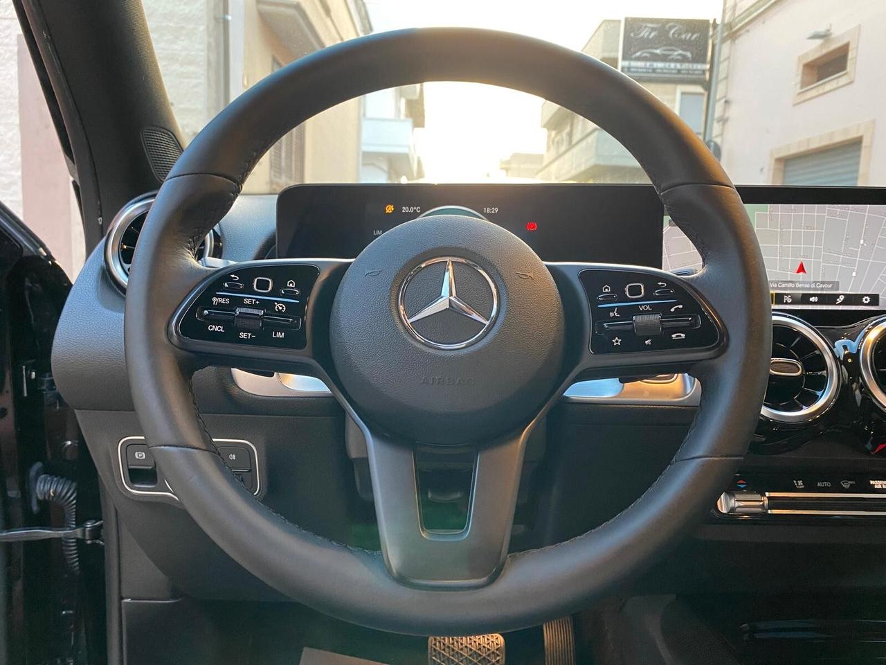 MERCEDES GLB 180 CDI SPORT NAVI CAM LED 2021