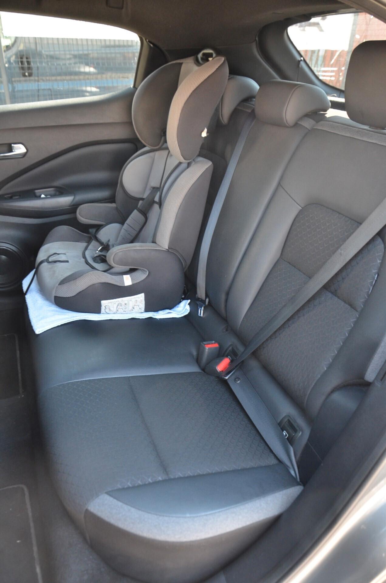 Nissan Juke 1.0 DIG-T 114 CV N-Connecta