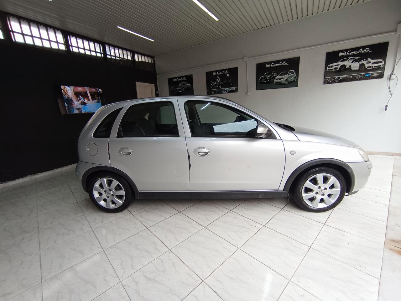 Opel Corsa 1.2 benzina CON GARANZIA