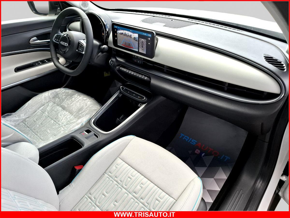 FIAT 600 1.2T MHEV DCT La Prima NEOPATENTATI (FULL LED+PELLE+NAVI)