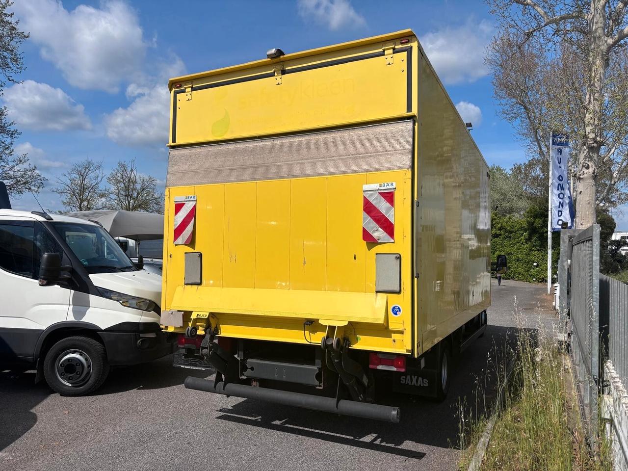 Iveco Daily 72 C 150 Furgone e sponda caricatrice