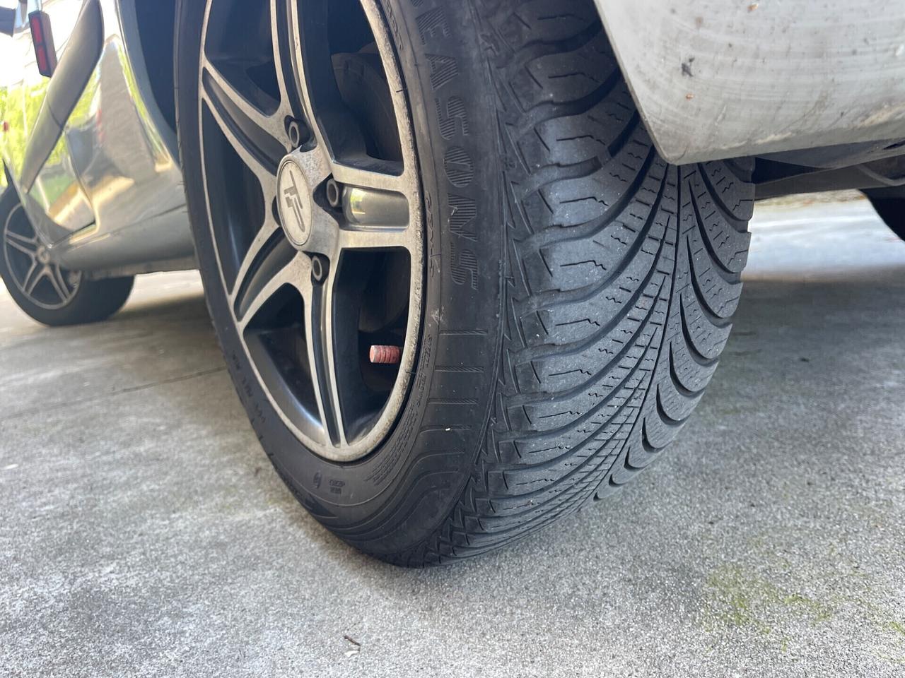 Renault Clio 1.4 16V benzina neopatentati