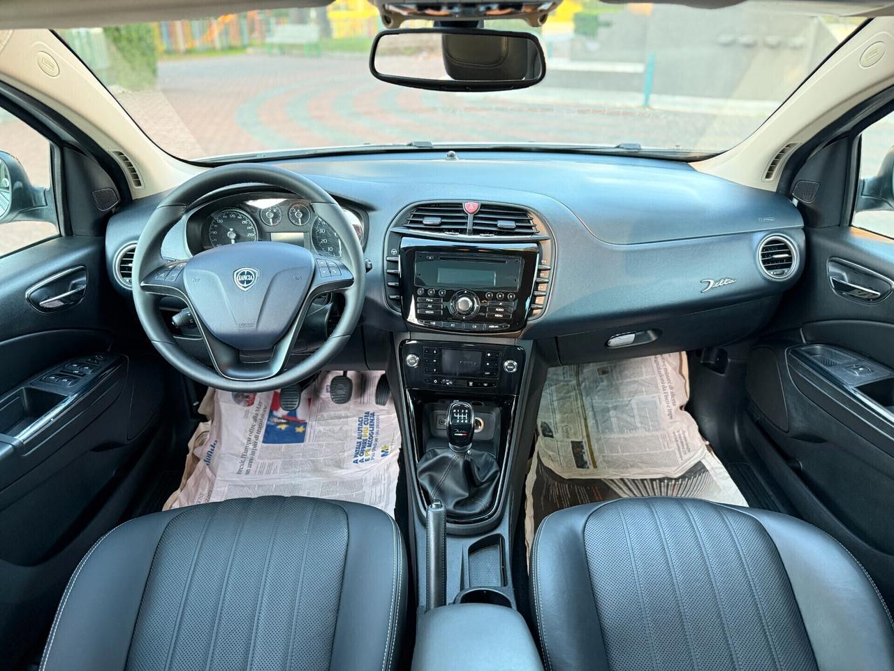 Lancia Delta 1.4 T-Jet 120 CV Gold Ecochic GPL,tetto apribile,pelle,cerchi 17,cruise control,comandi al volante,blu&me,sensori di parcheggio,full