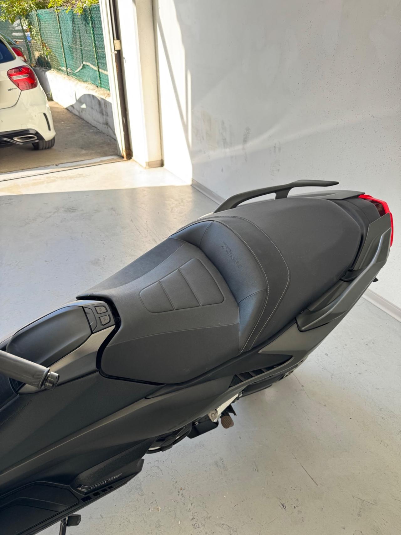 Yamaha TMAX 560 Tech Max