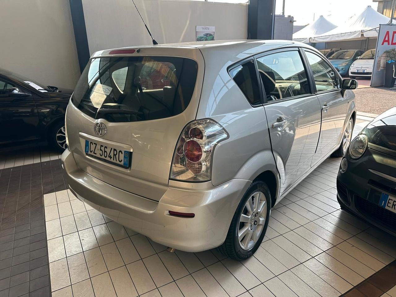 Toyota Corolla Verso 1.8 16V