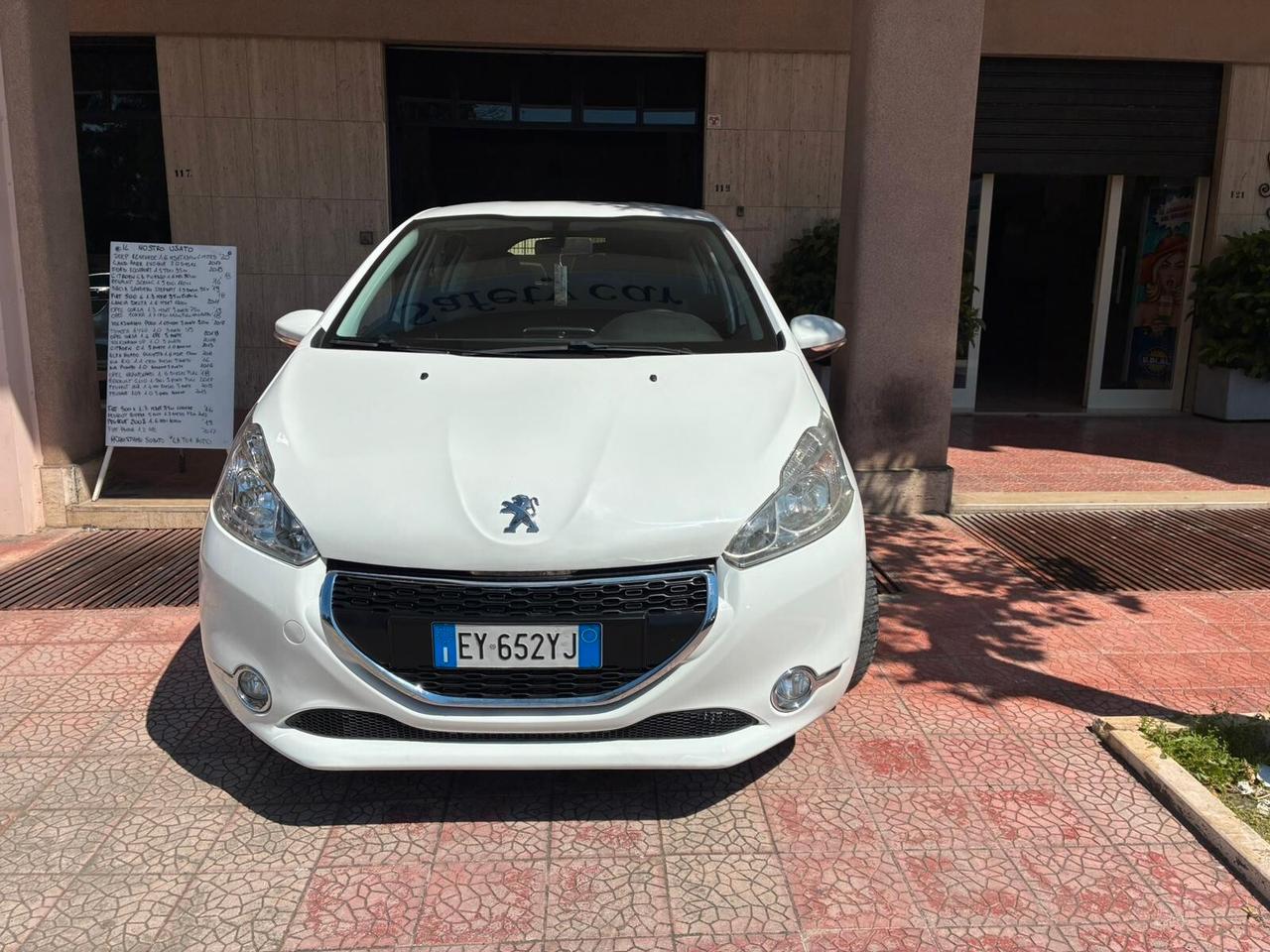 Peugeot 208 1.4 HDi 68 CV 5 porte Active