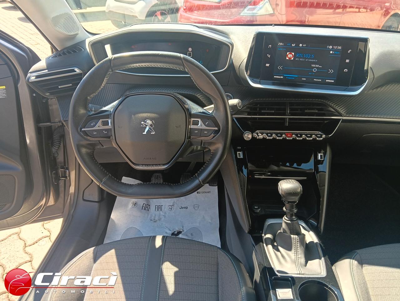 Peugeot 208 PureTech 100 5 porte Allure