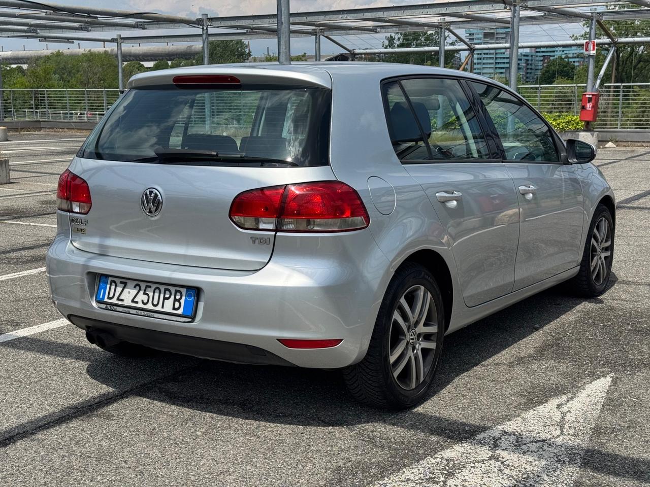 Volkswagen Golf 2.0 TDI 110CV DPF 5p. Highline