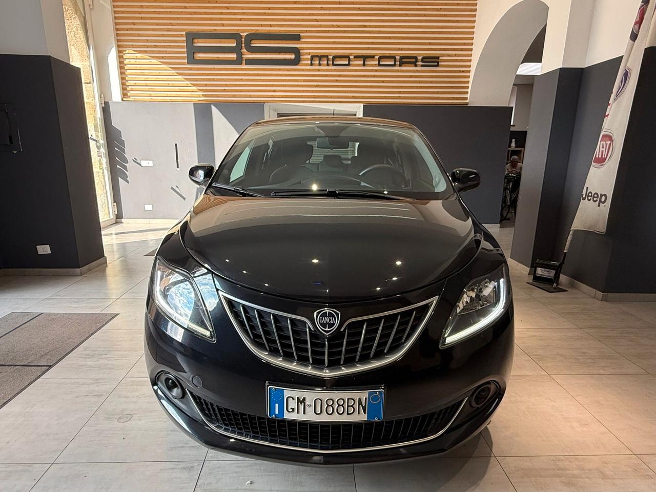 Lancia Ypsilon 1.0 FireFly 5 porte S&S Hybrid Silver Plus