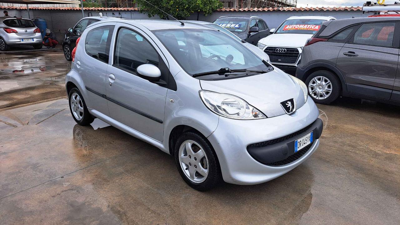 Peugeot 107 1.0 68CV 5p. Urban Move