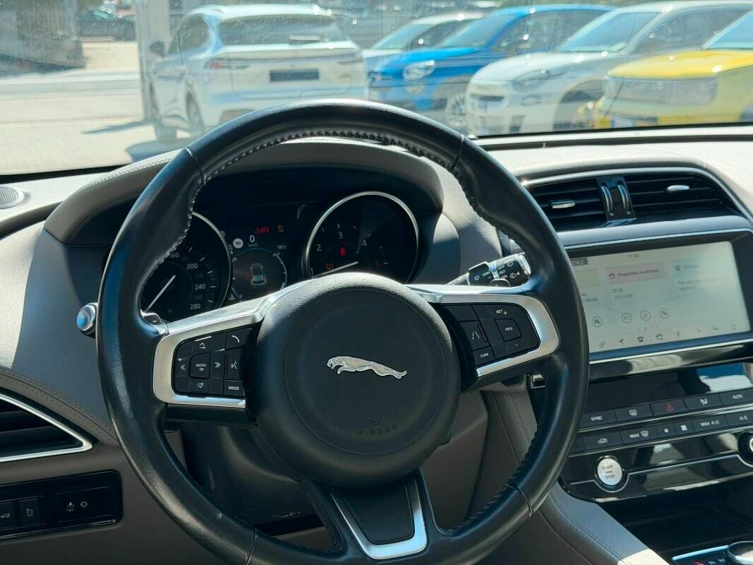 Jaguar F-Pace 2.0 D 240 CV AWD aut. Portfolio