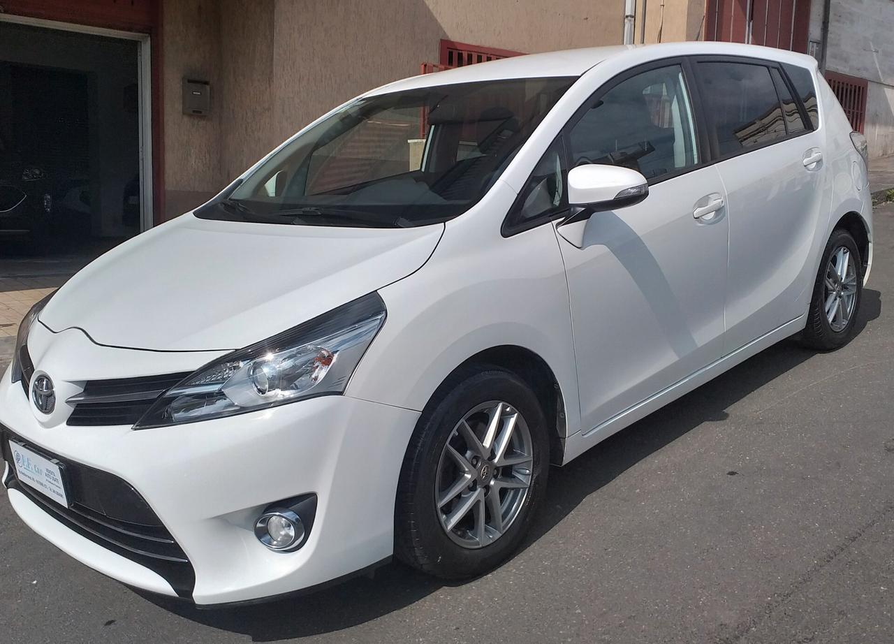 Toyota Verso 1.6 D-4D Style