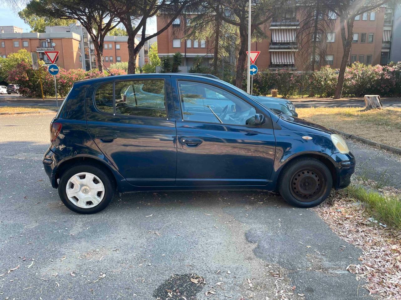 Toyota Yaris 5p 1.4 d-4d Sol NEOPATENTATI