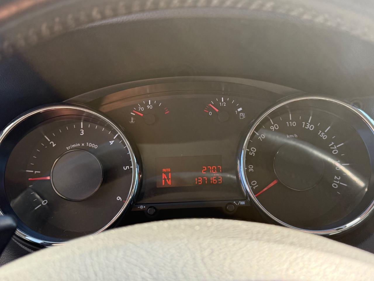 Peugeot 5008 1.6 gancio traino 7 posti