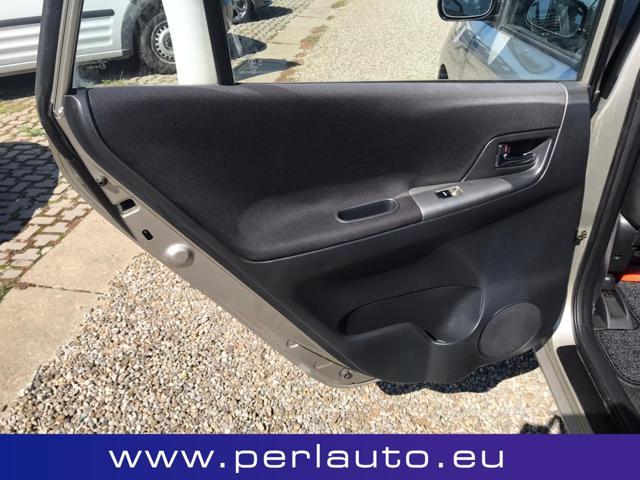 TOYOTA Corolla Verso 1.6 16V