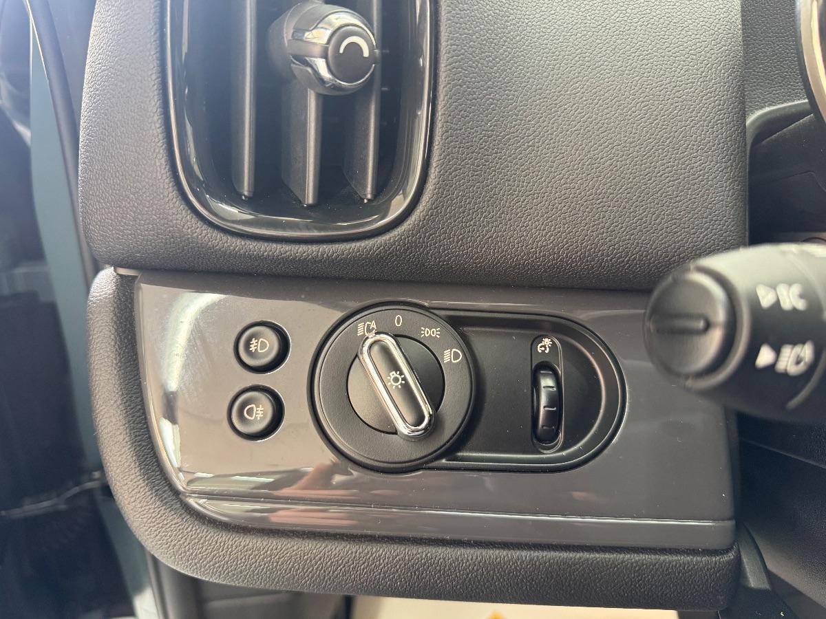 MINI COUNTRYMAN Cooper D Business Aut. UNICO PROPRIETARIO/ LED/ CARPLAY/ RETROCAMERA/