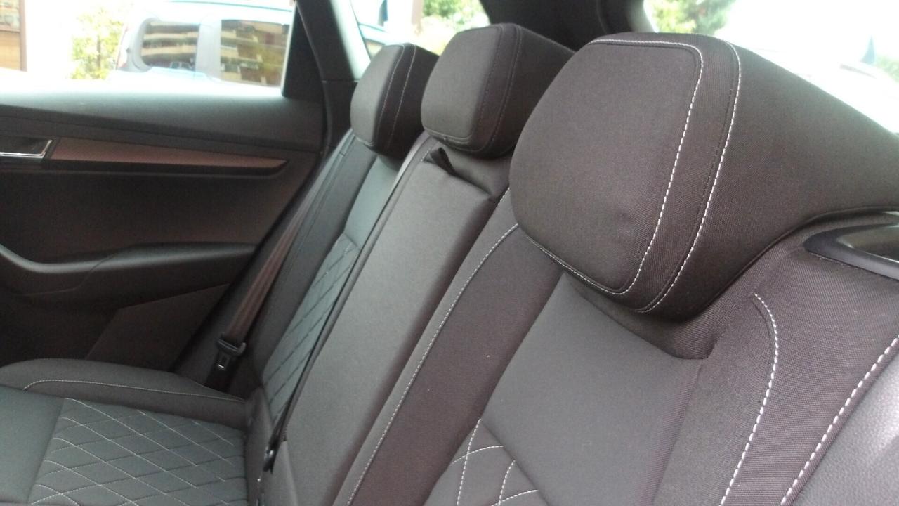 SKODA KAROQ 1.6 DIESEL-AUTO-RETROC-PREZZO PROMO!