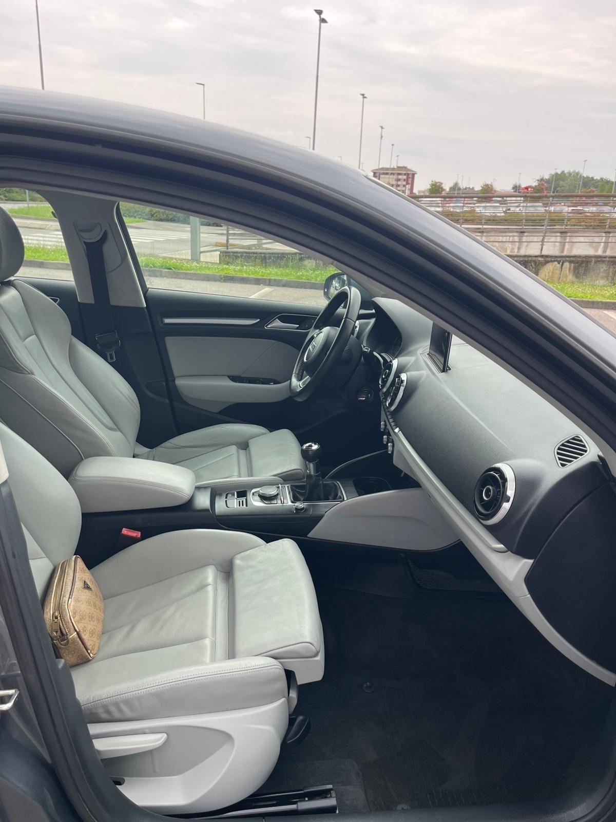 Audi A3 Cabrio 2.0 TDI F.AP. Ambition