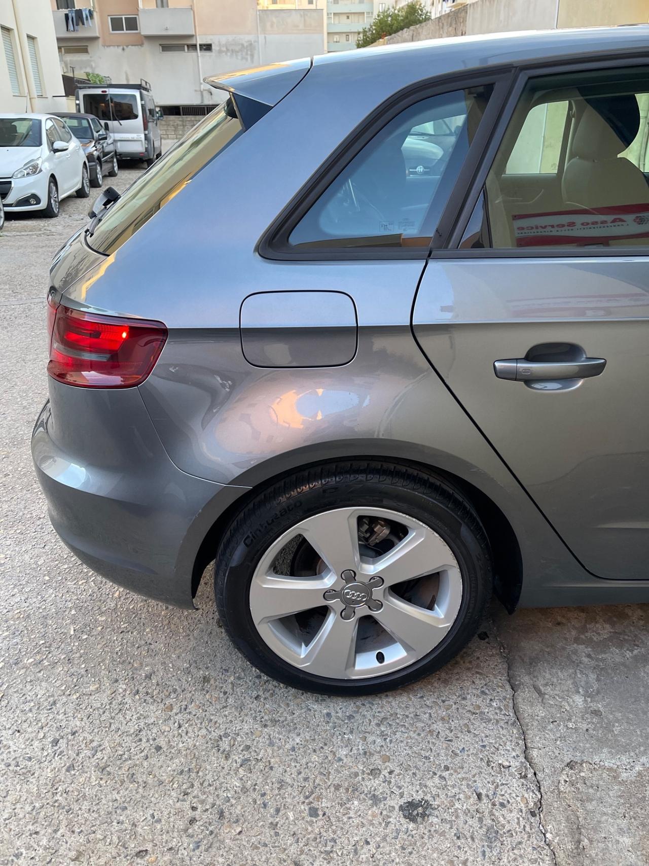 Audi A3 SPB 1.6 TDI 105 CV CR Ambition