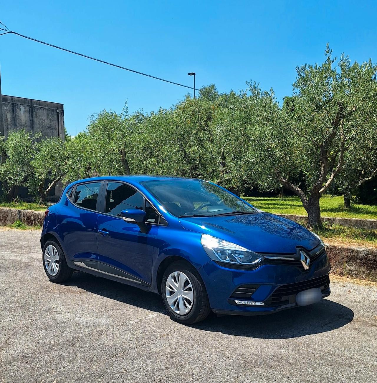 Renault Clio 1.2 - 75CV - Benzina - 5 porte