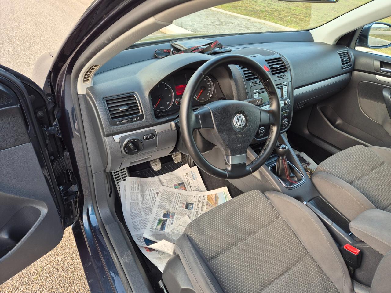 Volkswagen Golf Var. 2.0 TDI DPF Sportline 08