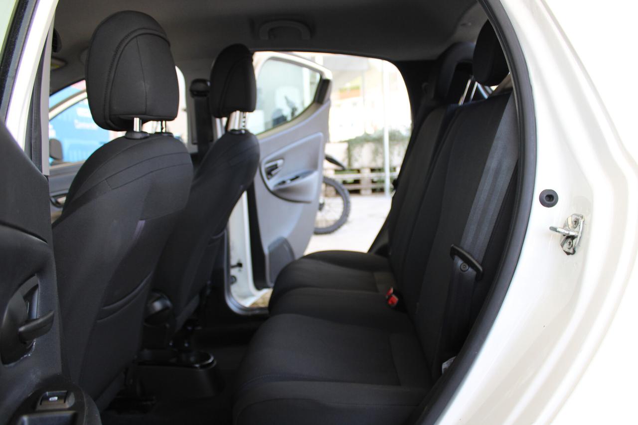 Lancia Ypsilon 1.2 69 CV 5 porte S&S Gold