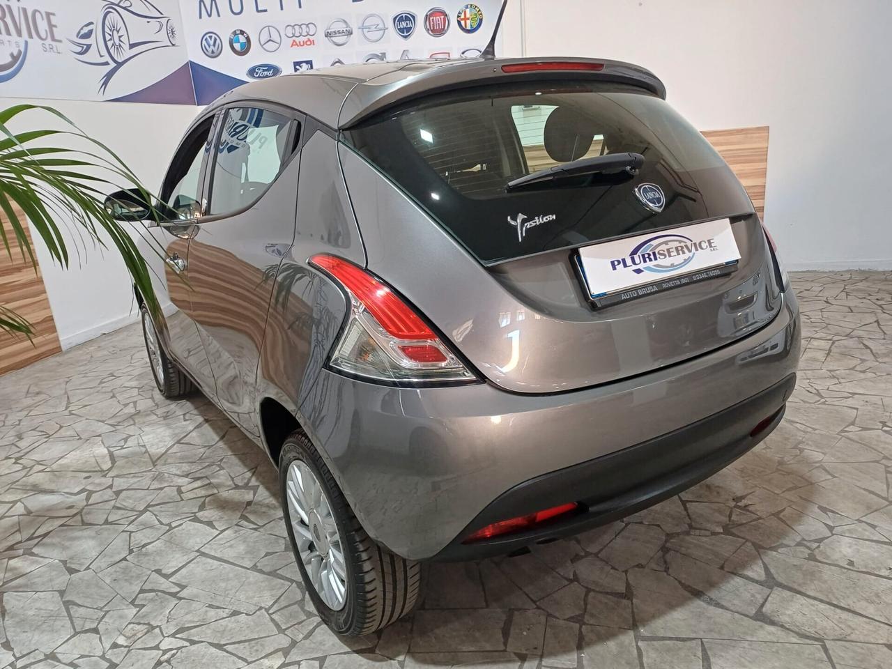 Lancia Ypsilon Benzina 0.9 twinair Metano - 2014