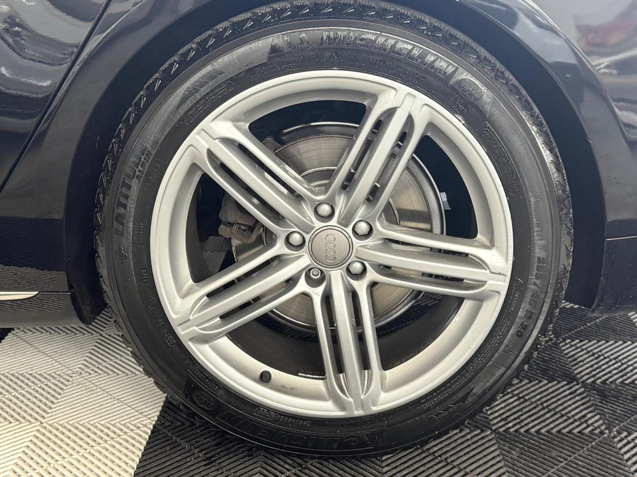 Audi A8 3.0 TDI 250 CV clean diesel quattro tiptronic