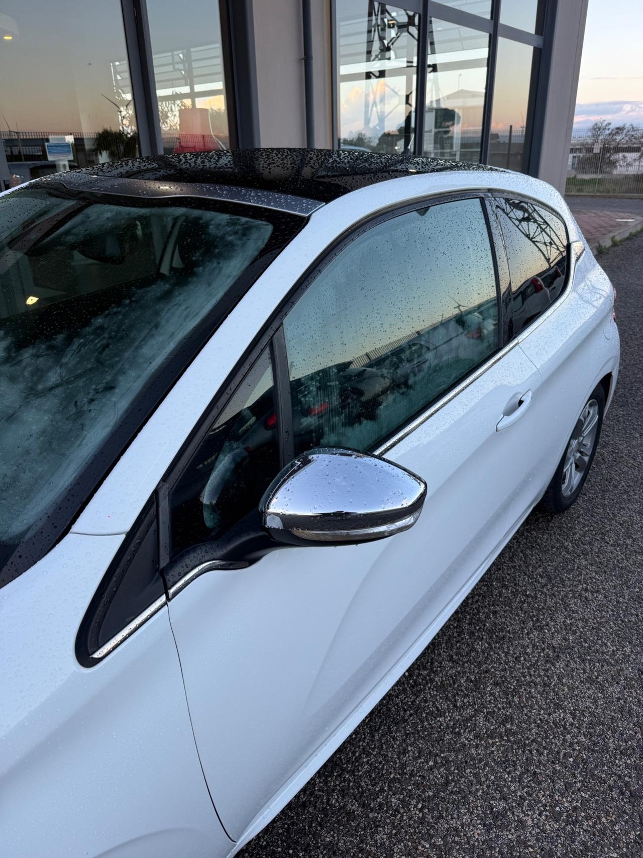 Peugeot 208 1.2 VTi 82 CV 3 porte Allure TETTO PANORAMA