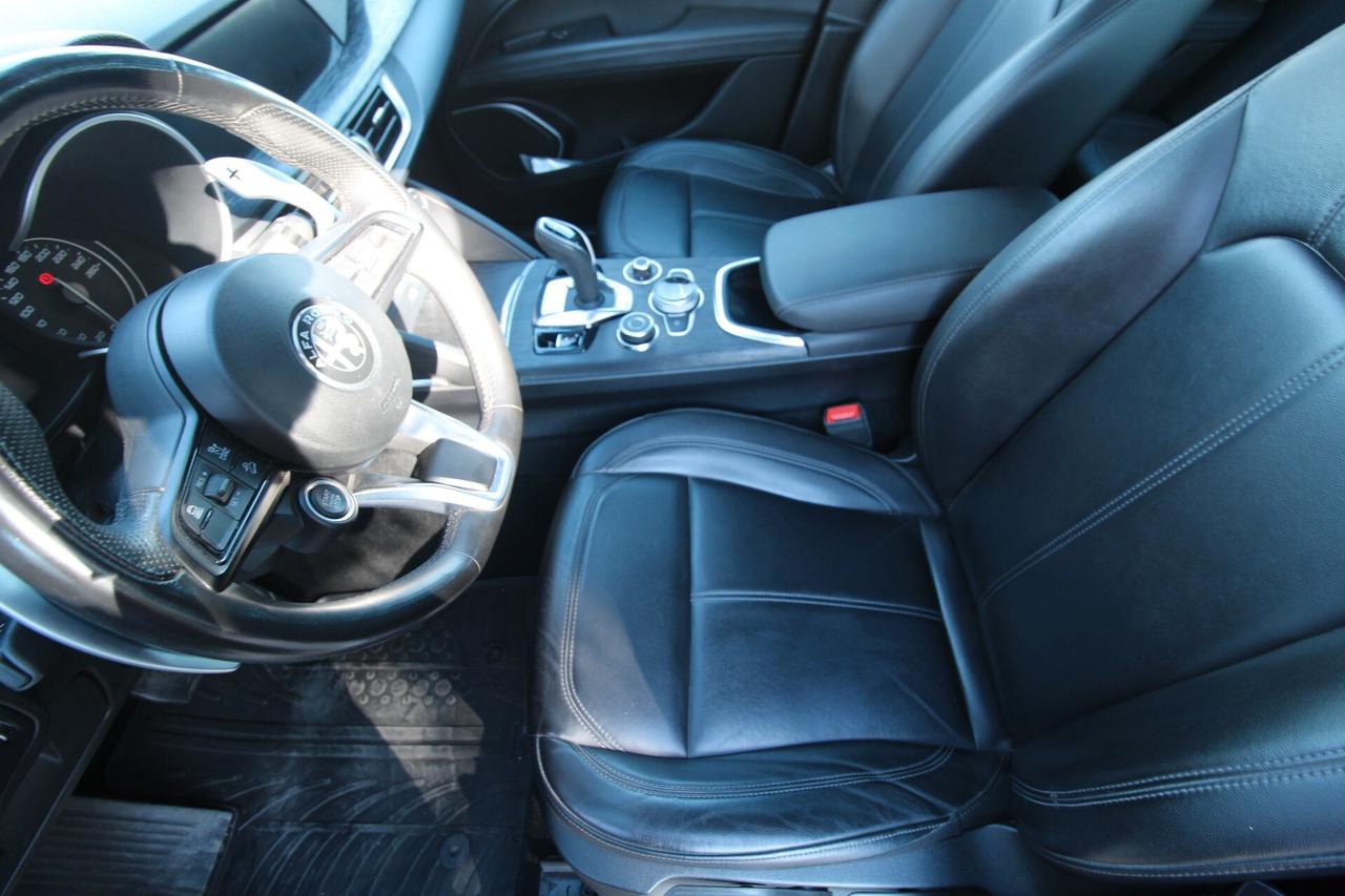 Alfa Romeo Stelvio 2.2 Turbodiesel 190 CV AT8 RWD Executive