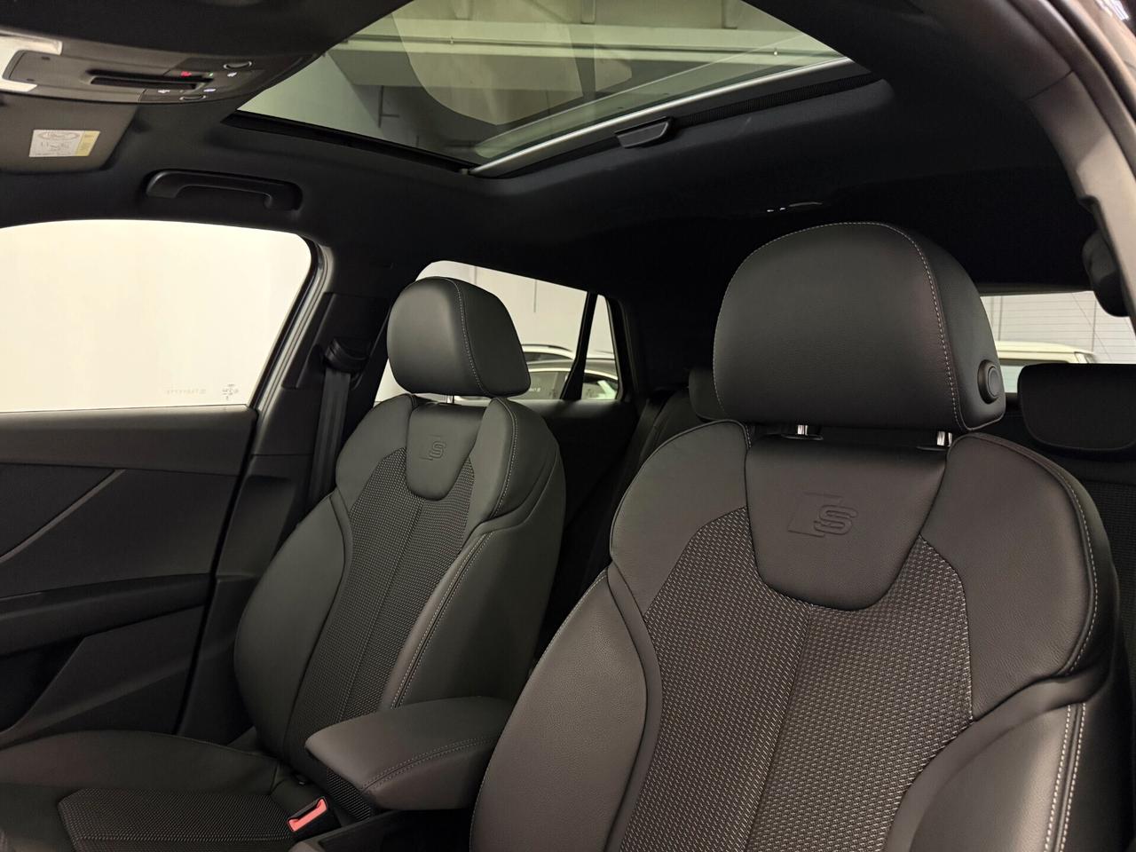 Audi Q2 40 Tfsi Identity Black Quattro Tetto Gancio Traino