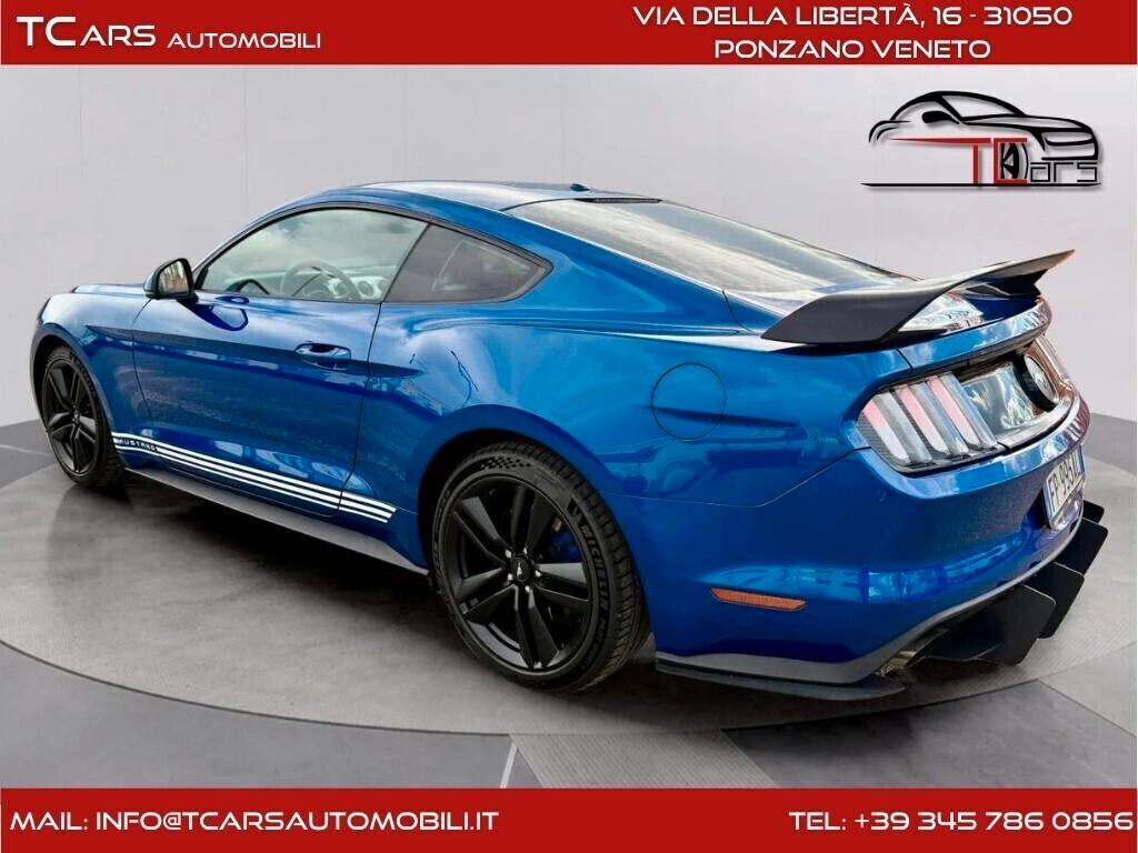 FORD MUSTANG 2.3 - NOLEGGIO GIORNALIERO