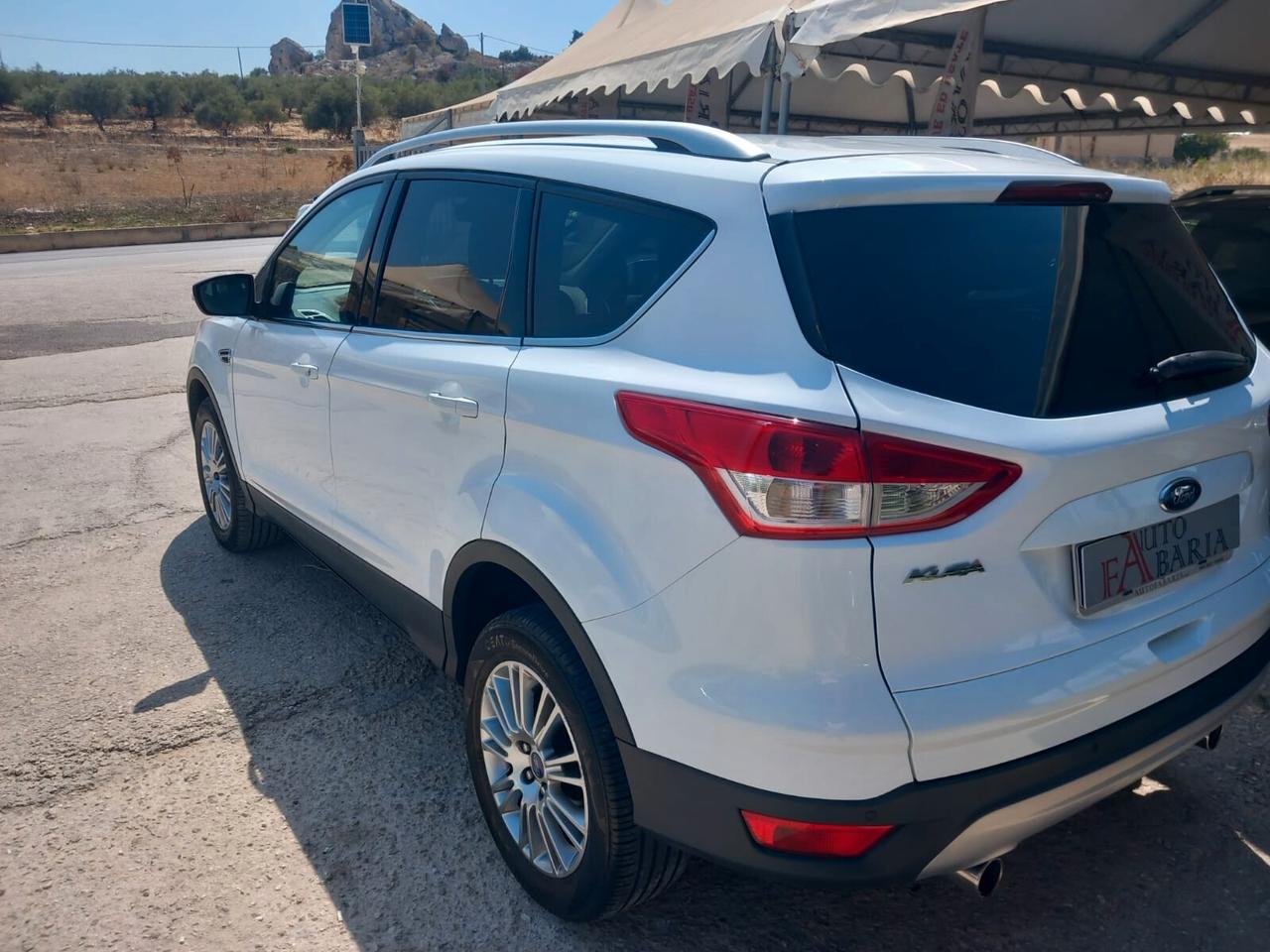 Ford Kuga 2.0 TDCI 140 CV 4WD Titanium