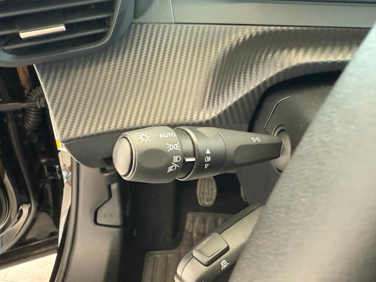 Peugeot 2008 PureTech 100 S&S Allure