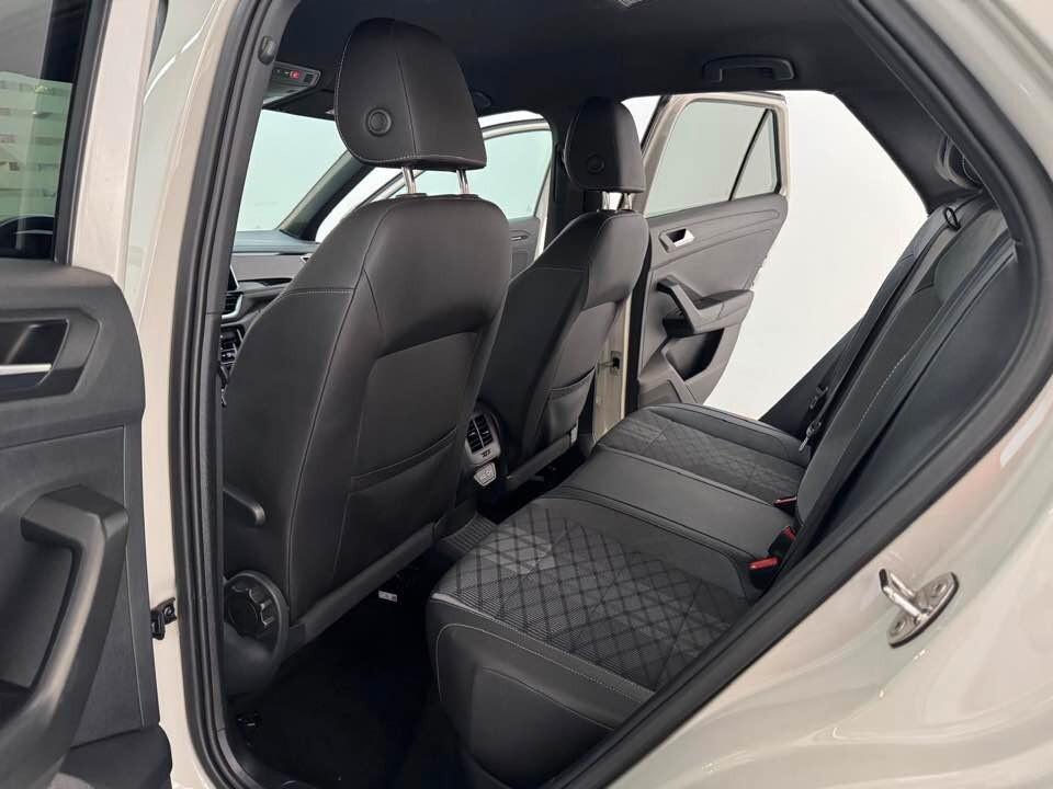 Volkswagen T-Roc 1.0 TSI R-Line 2023
