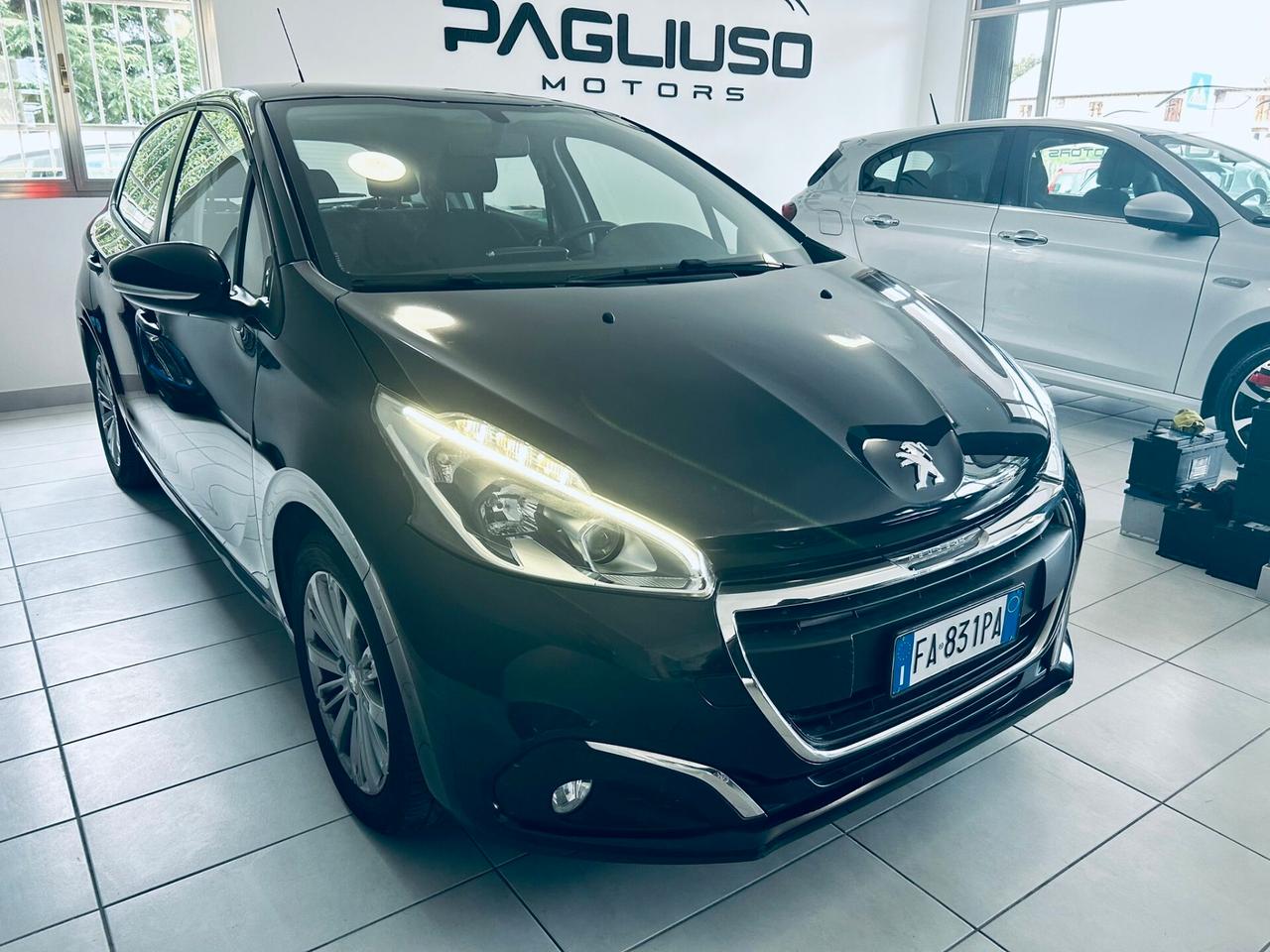 Peugeot 208 PureTech 82 5 porte Allure