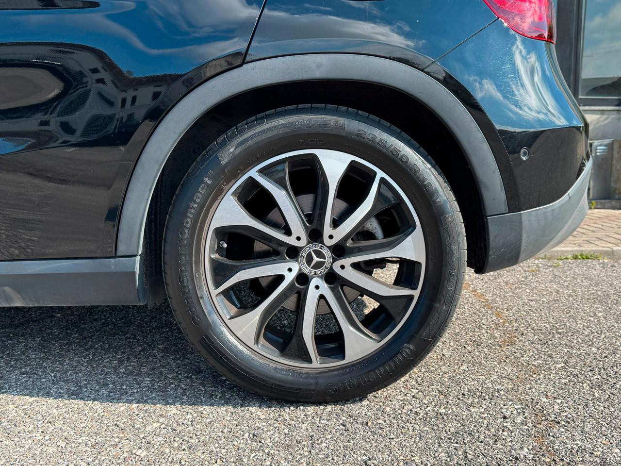 Mercedes GLA 180 Premium Plus
