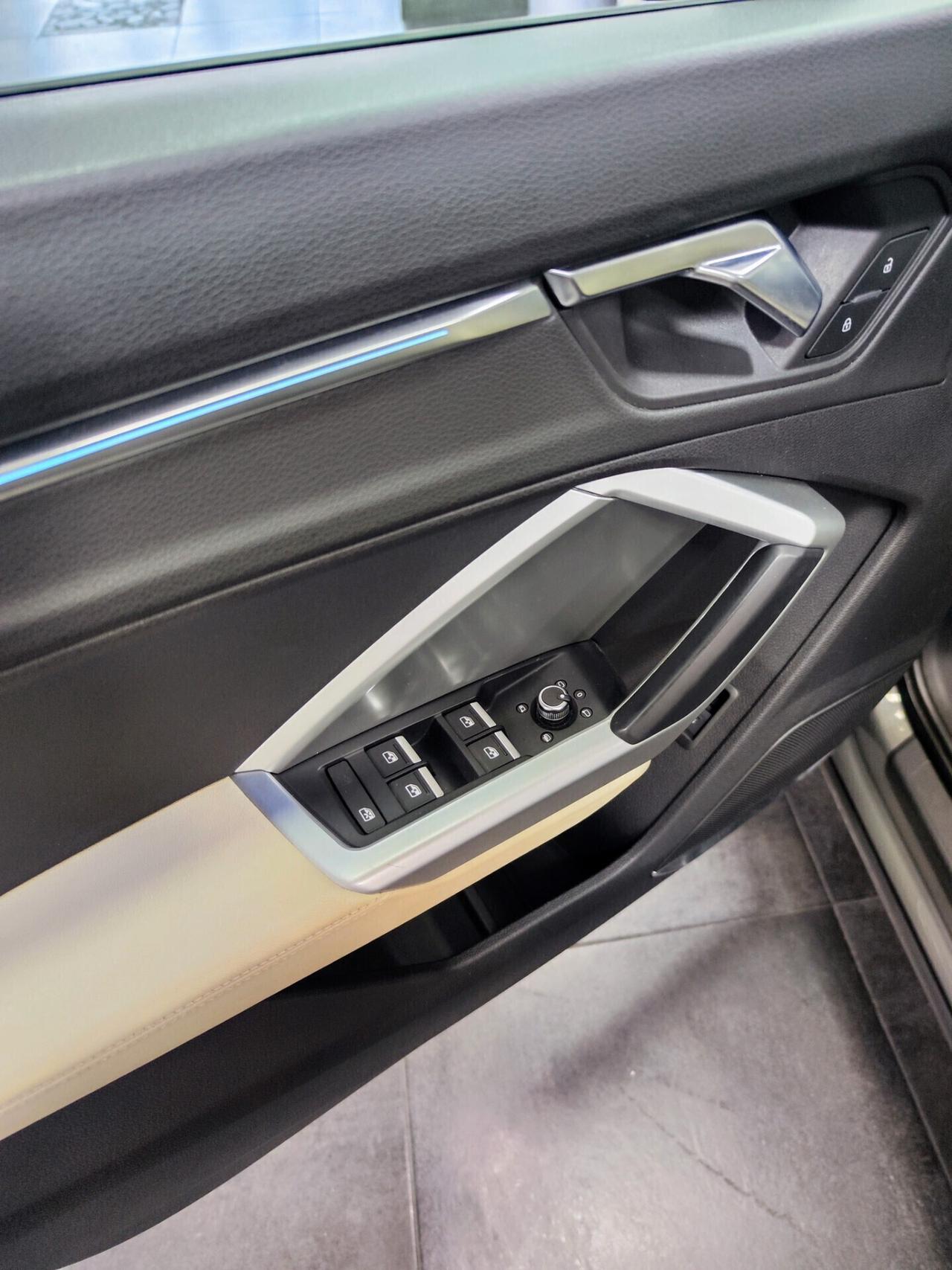 Audi Q3 35 TDI S tronic 2,0 150cv Tetto Unico Proprietario