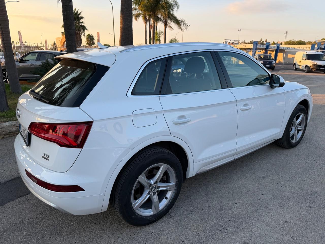 Audi Q5 2.0 TDI 190 CV clean diesel quattro Business