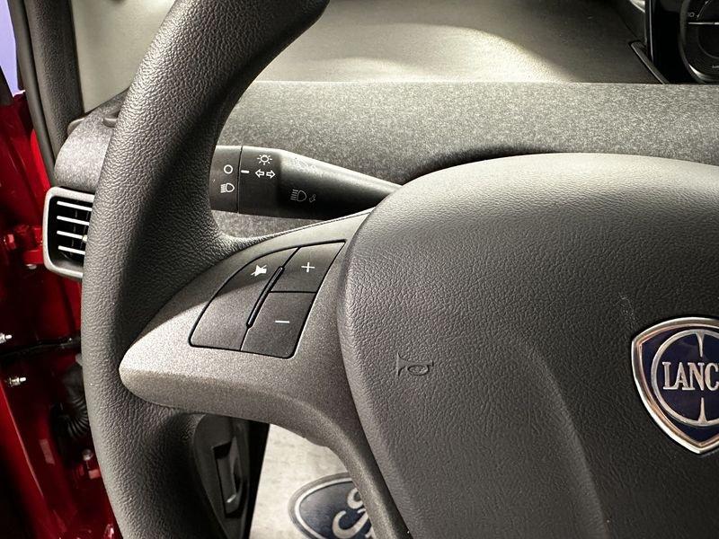 Lancia Ypsilon 1.2 69cv GPL Ecochic Elefantino