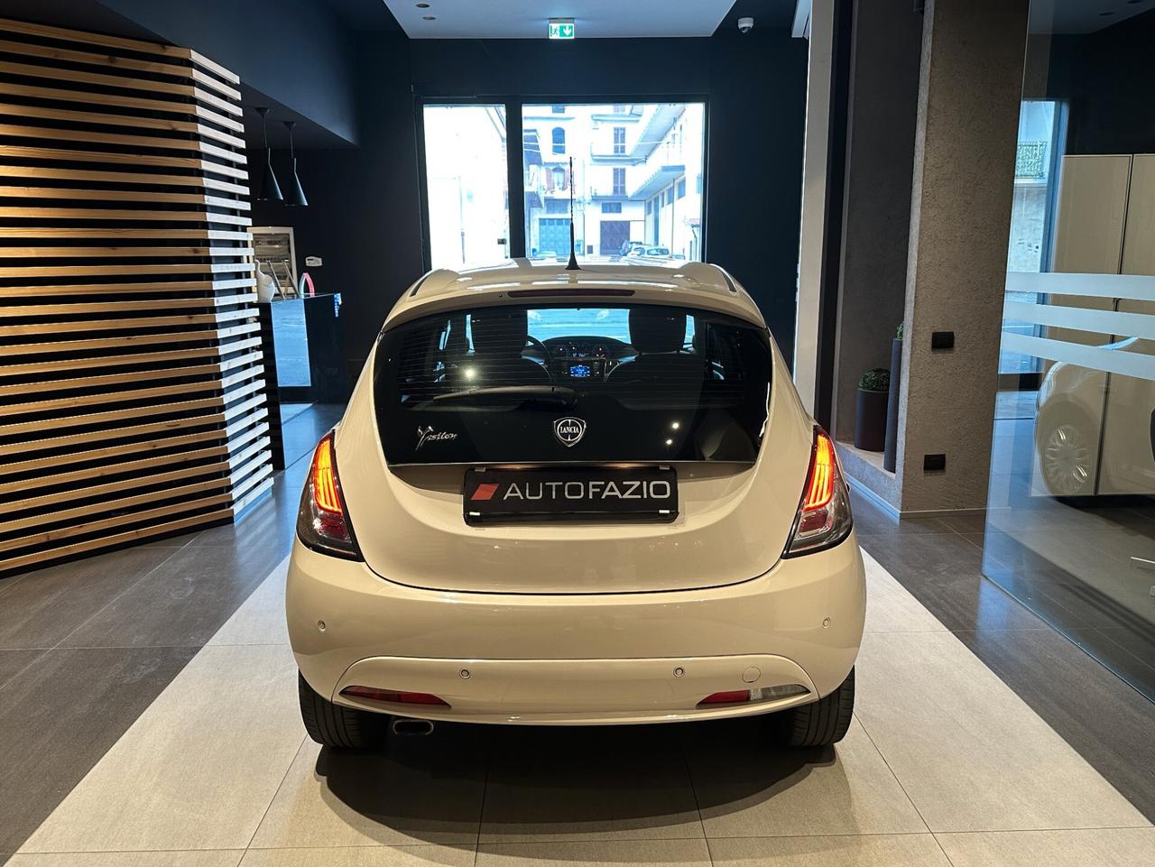 Lancia Ypsilon 1.2 69 CV 5 porte Gold