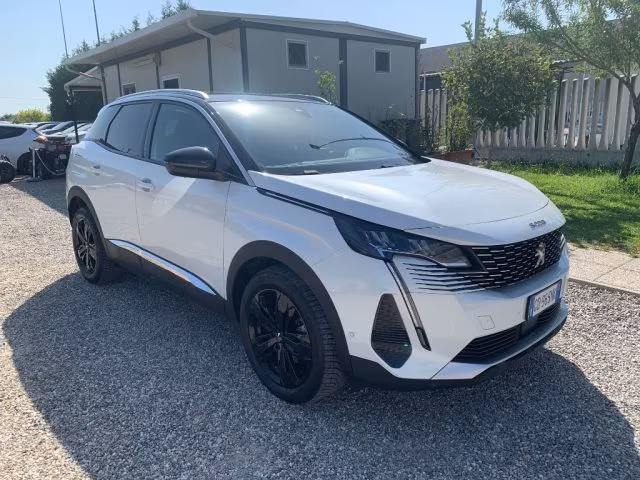 PEUGEOT 3008 BlueHDi 130 S&S Allure Pack