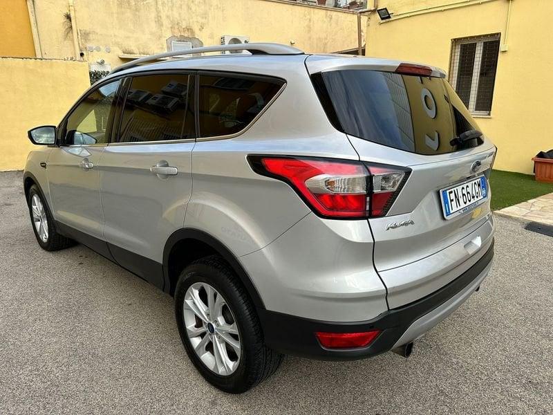 Ford Kuga 1.5 TDCI 120 CV S&S 2WD Titanium